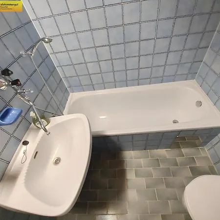 Adam Διαμέρισμα