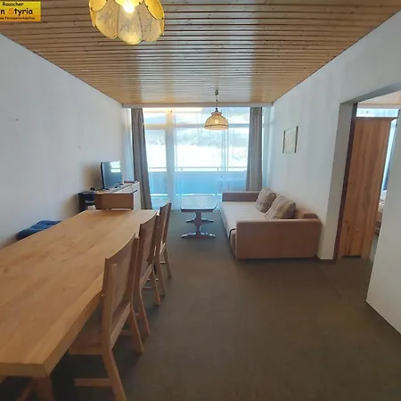 Διαμέρισμα Adam