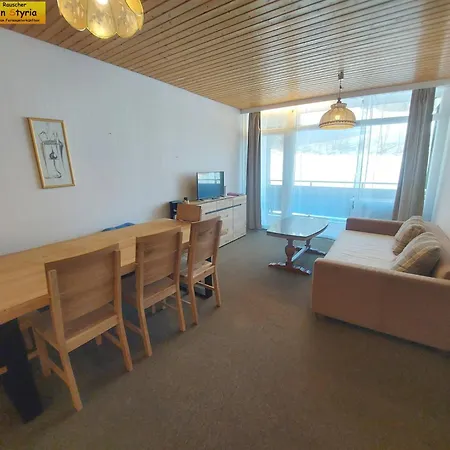 Διαμέρισμα Adam *